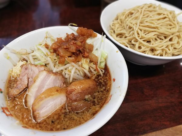 「ぶた小ラーメン＋つけ麺」@ラーメン二郎 めじろ台店の写真