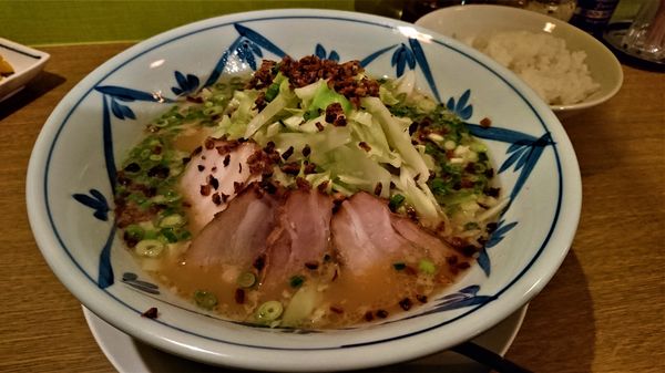 「ザボンラーメン+さつま揚げ+ライス+かえ玉+生ビール大」@鹿児島ラーメン専門店ザボン 立川店の写真