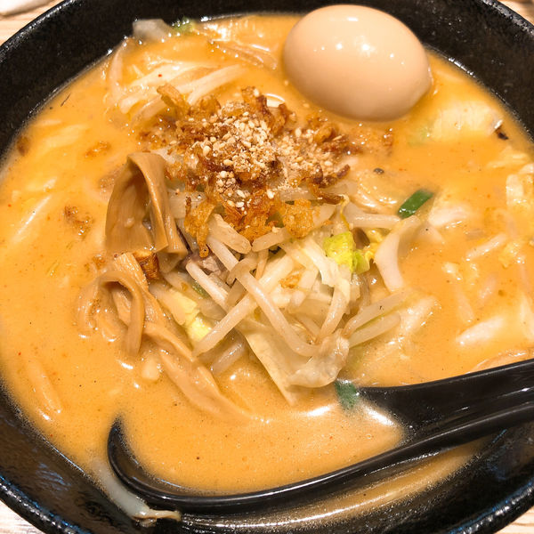 「みそらーめん ¥820＋味玉 ¥100」@らーめん ぼん蔵の写真