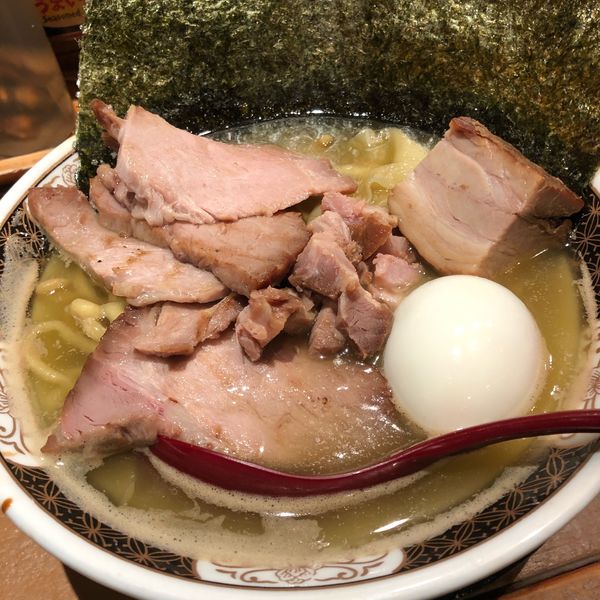 「特製ラーメン」@ラーメン凪 下北沢店の写真