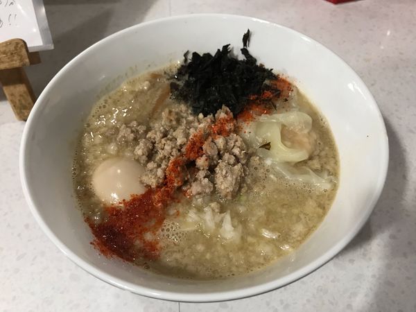 「背脂煮干し味噌らぁ麺＋特製」@ラーメン星印の写真