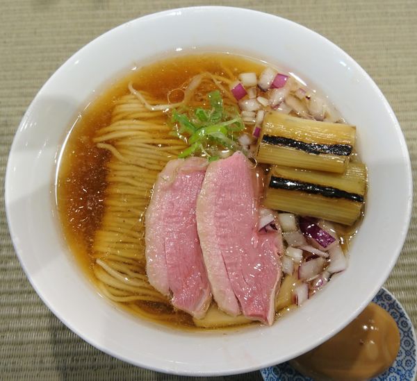 「鴨らぁめん＋煮卵」@らーめん 鴨to葱の写真