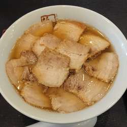 焼豚ラーメン 650円 + 炙り焼豚ご飯 270円