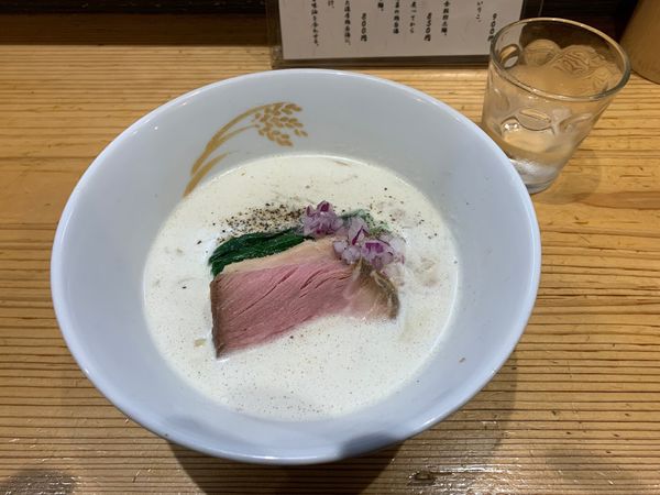 「名古屋コーチン泡白湯ラーメン800円」@麦の道 すぐれの写真