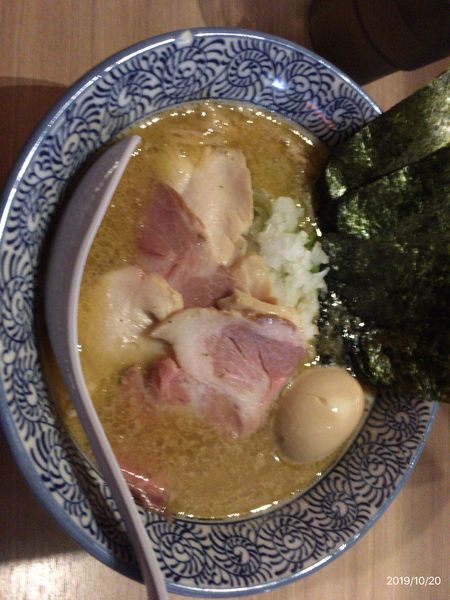 「特製煮干し鶏白湯そば」@麺や 渡海の写真