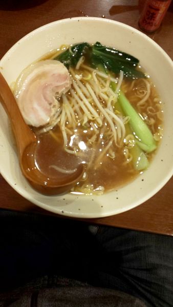 「醤油ラーメン」@中国家庭料理 今日海飯店 鹿骨店の写真