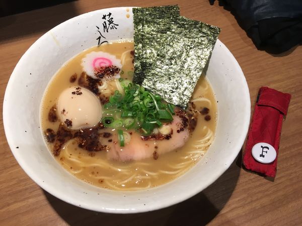 「鶏白湯味玉ラーメン」@麺屋 藤しろ 練馬店の写真