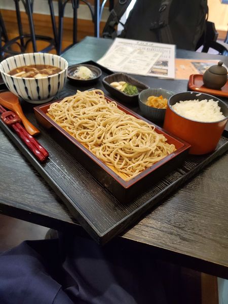 「豚南蛮つけ汁・ゴンそば／ランチセット（ミニライスとお新香）」@そば～る ひだまりの写真