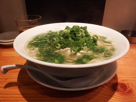 「鶏ねぎ麺（塩）」@餃子や獅丸の写真