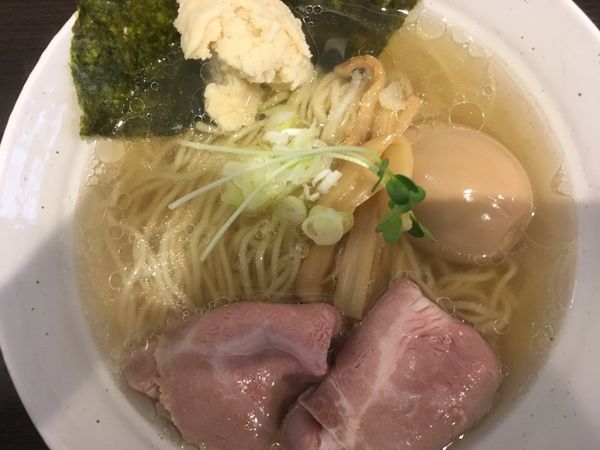 「【限定】帆立塩ラーメン味玉 950円」@拉麺 ほそやの写真