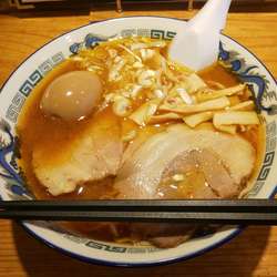 青葉らぁめん・味噌（中盛り）