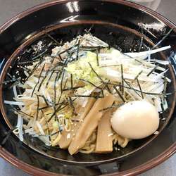 油そば＋味玉＋麺大盛りサービス（￥850＋￥100）