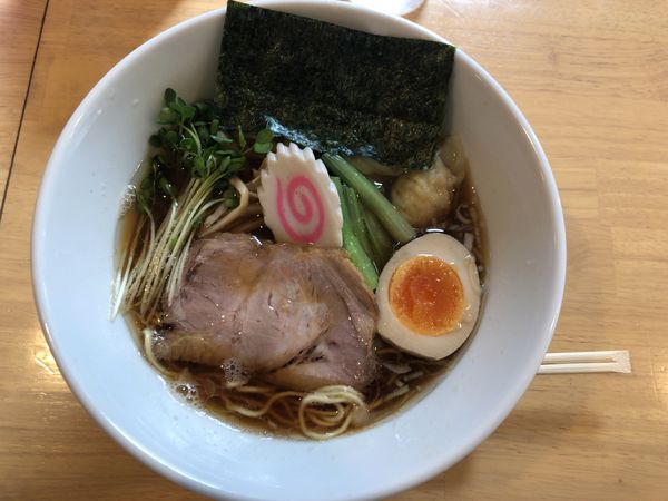 「醤油わんたん麺　980円」@和風拉麺 喜粋の写真
