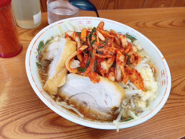 「ラーメン＋タマネギキムチ」@ラーメン二郎 亀戸店の写真