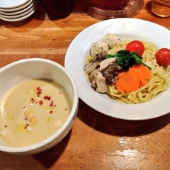 琉球新麺 通堂 琉大北口店の画像