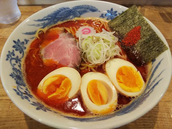 「辛中華そば　＋味玉：サービス券」@麵屋 えびすこの写真