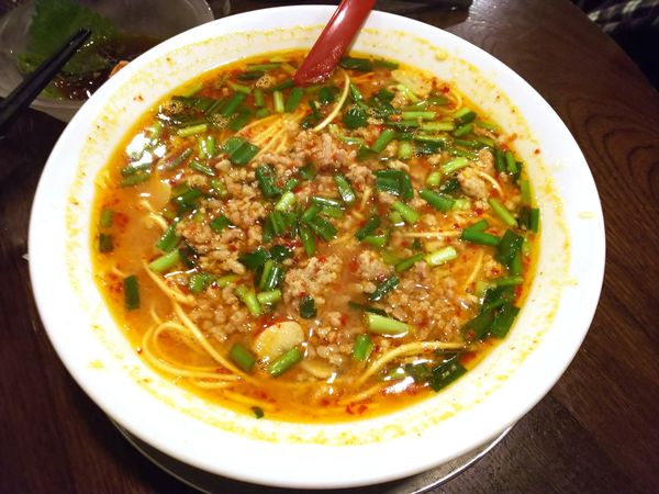 「台湾味噌そば　900円」@立ち呑み居酒屋 金町製麺の写真