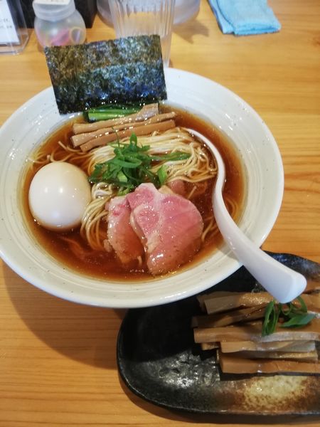 「らぁ麺(醤油)850円　メンマ150円クーポン味玉」@麺屋 さくら井の写真