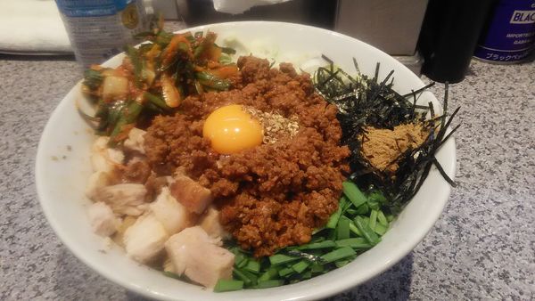 「[限定]台湾混ぜそば+ニラタマキムチ」@ラーメン宮郎の写真