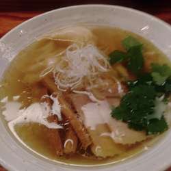 エビワンタン塩ラーメン