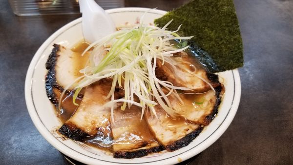 「霜降りハルピンチャーシュー麺」@ハルピンラーメン 松本並柳店の写真