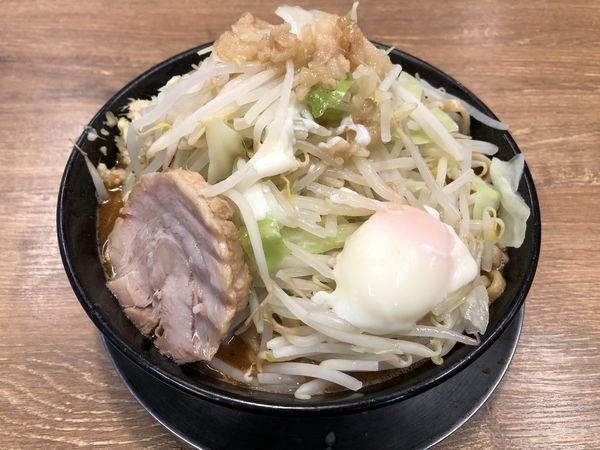 「味噌ラーメン大　温玉」@ジャンクガレッジ 川越小堤店の写真