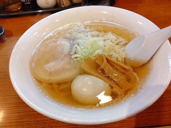 「伊吹いりこと鰹のらーめん(並盛・200g)840円」@手打ちらーめん はやぶさの写真