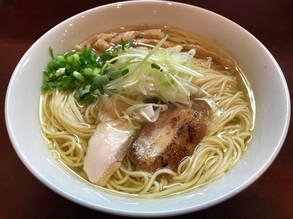 「塩鶏そば　大盛　750円」@麺屋 くまがいの写真