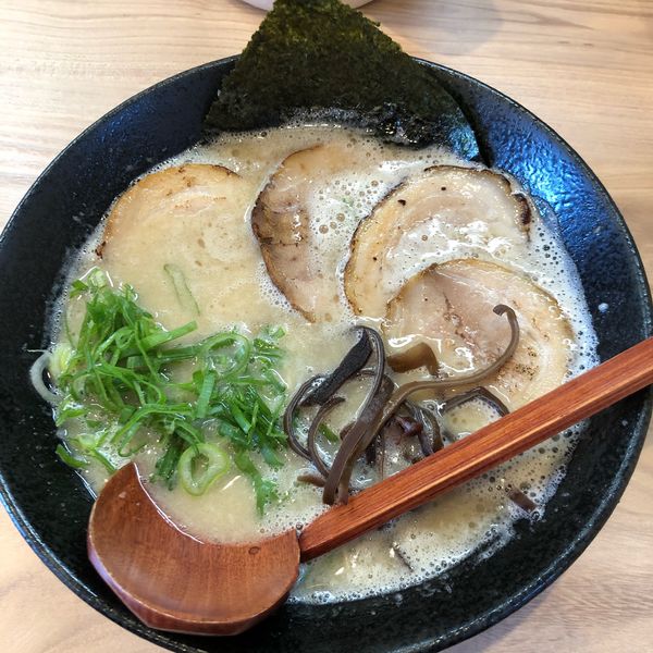 「ラーメン＋チャーシュー増し＋替玉」@麺屋こころの写真