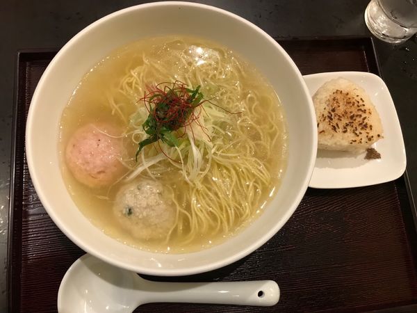 「あら炊き塩らーめんへしこおにぎり付き@980円」@麺屋 海神の写真