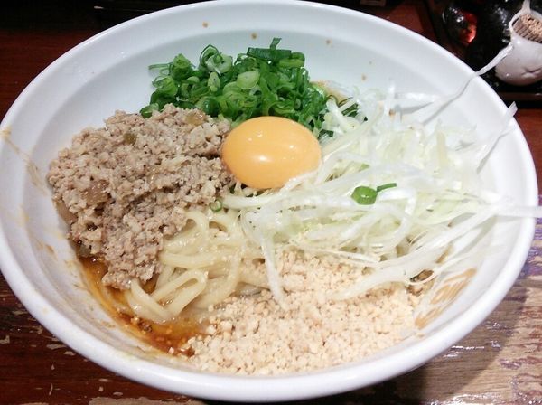 「汁なし担々麺　８５０円」@信楽茶屋 横浜鶴見本店の写真