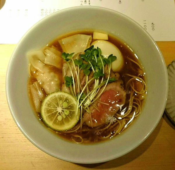 「松茸と鴨の秋刀魚節醤油【限定】 特製 鴨増し」@鶏そば 山もとの写真