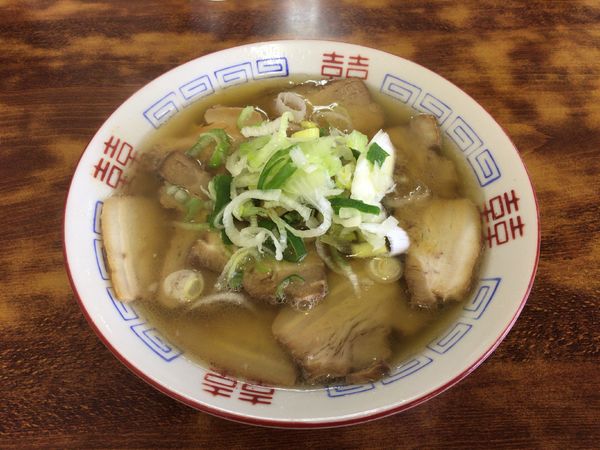 「チャーシューメン（麺硬め、ネギ多め）900円」@喜多方ラーメン 伊藤の写真
