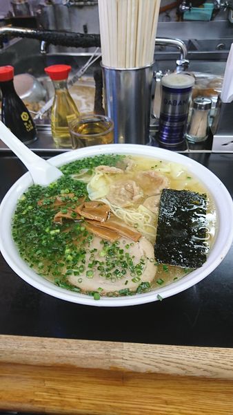 「雲呑麺大盛(1100円)」@中華そば高はしの写真