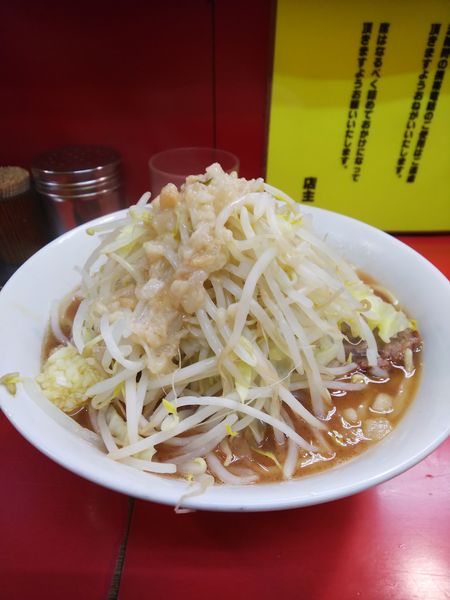「ラーメン ヤサイ、アブラ」@豚ラーメン 蕨店の写真
