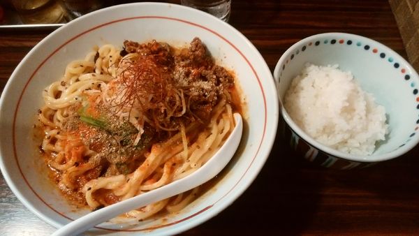 「汁無し担々麺¥850-＋小ライス¥100-」@らー麺 あけどやの写真