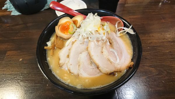「味卵味噌チャーシュー麺 1100円」@麺処 花田 池袋店の写真