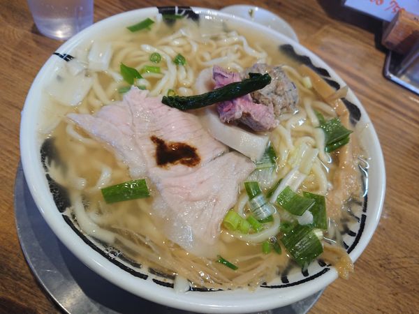 「限定 秋刀魚出汁中華そば潮あっさり大 800円」@中華そば ひらこ屋 㐂ぼしの写真