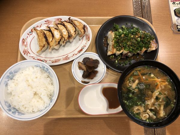 「青源セット 1070円」@味噌と餃子の青源 ハセオ店の写真