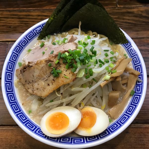 「特製無限大ラーメン1000円+中盛50円」@ラーメン無限大 船橋店の写真