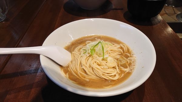 「中華そば(小)・・650円」@自家製麺 伊藤 銀座店の写真