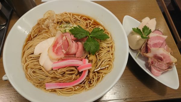 「特製 鶏 SOBA (醤油/大盛)」@むぎとオリーブ さいたま新都心店の写真