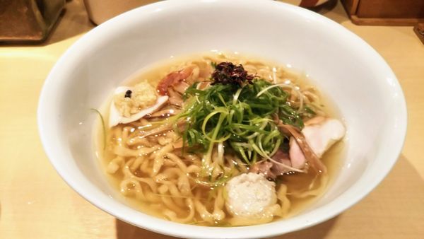 「塩そば てもみ麺」@饗 くろ㐂の写真
