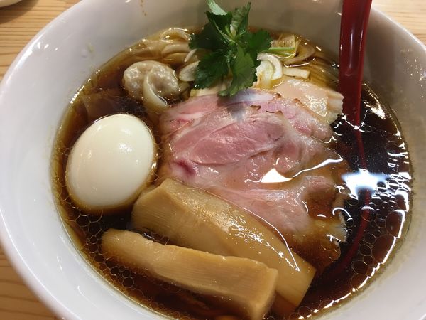 「特級中華そば」@自家製麺 くろ松の写真