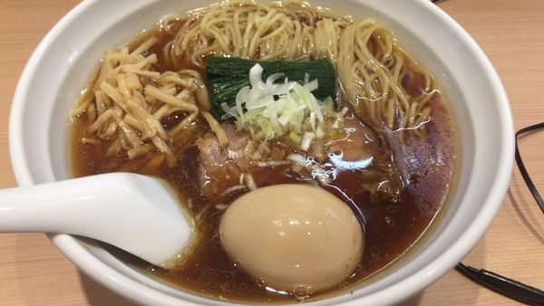 「味玉中華そば」@麺 かつら木の写真