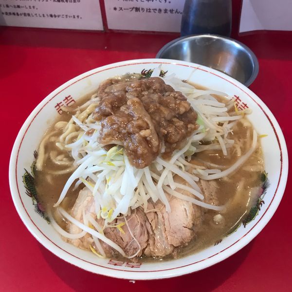 「ラーメン豚2枚入り　800円」@ラーメン英二の写真