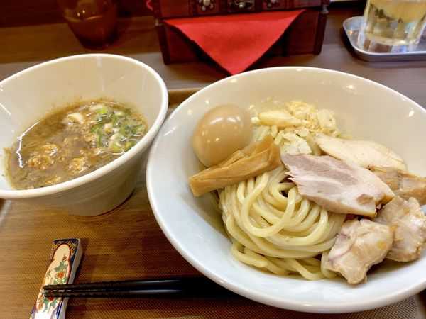 「味玉・鶏ほぐしつけめん」@つけめん さなだの写真