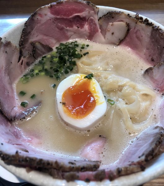 「塩チャーシュー」@ラーメン家 みつ葉 あべの出張所の写真