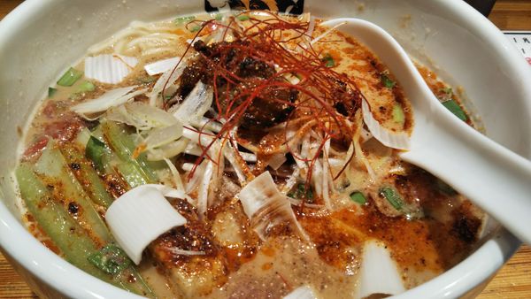 「鴨濃厚担々麺（平日２０食限定、１０００円）」@満鶏軒の写真