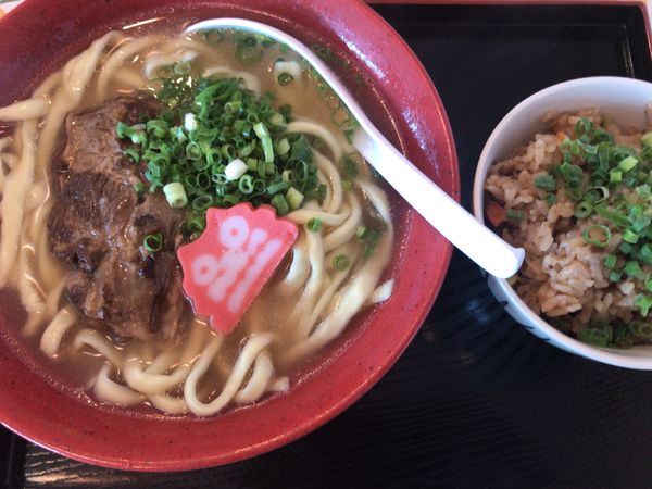 「ソーキソバセット900円」@沖縄料理しゅうの写真